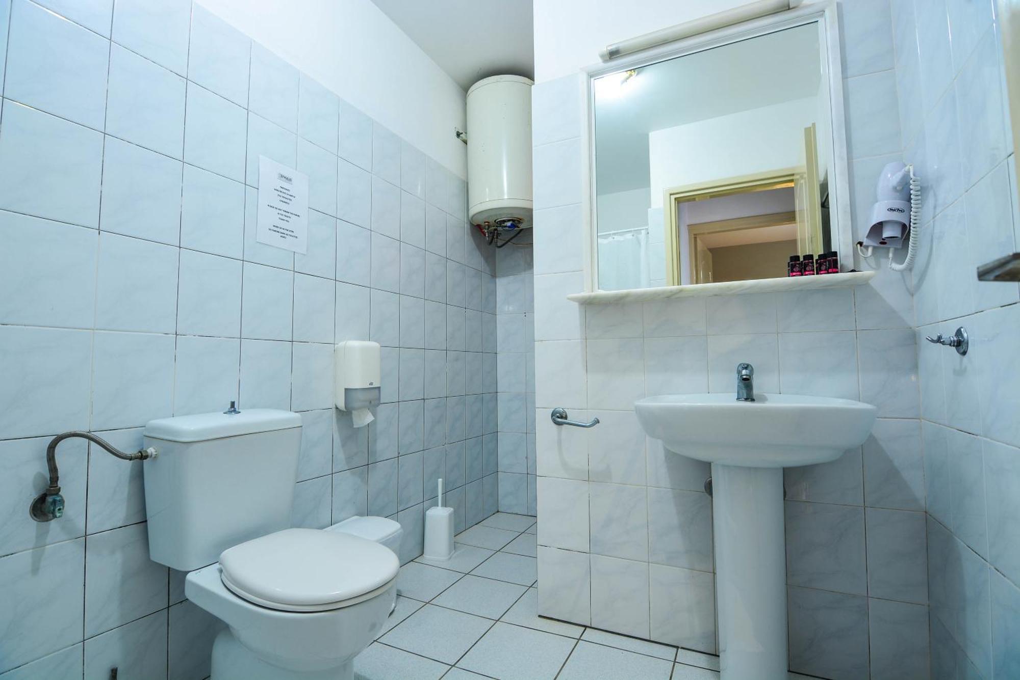 Epavlis Apartments Порто-Хелі Екстер'єр фото