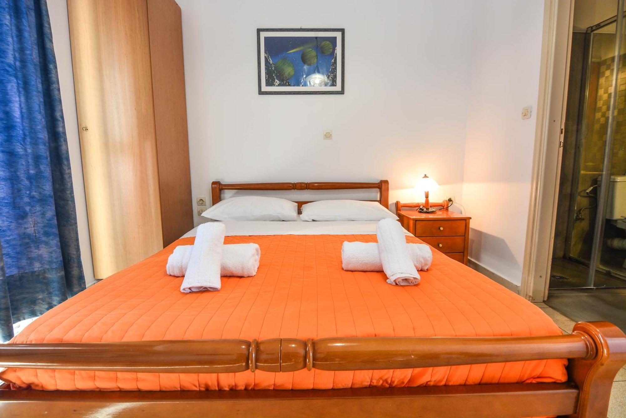 Epavlis Apartments Порто-Хелі Екстер'єр фото