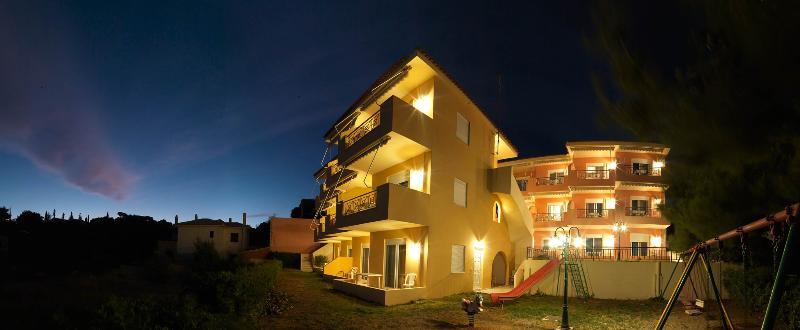 Epavlis Apartments Порто-Хелі Екстер'єр фото